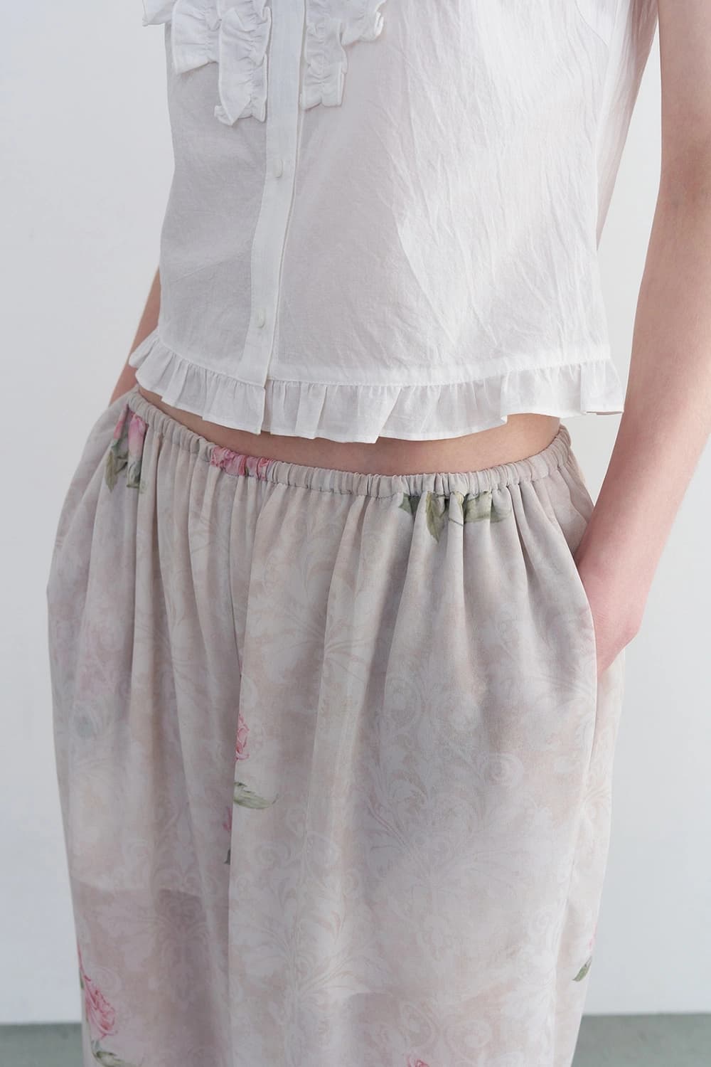 OVERDUE FLAIR - VICTORIAN FRILL BLOUSE_WHITE